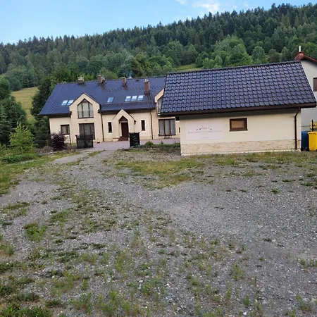 Pod Skrzycznem شقة